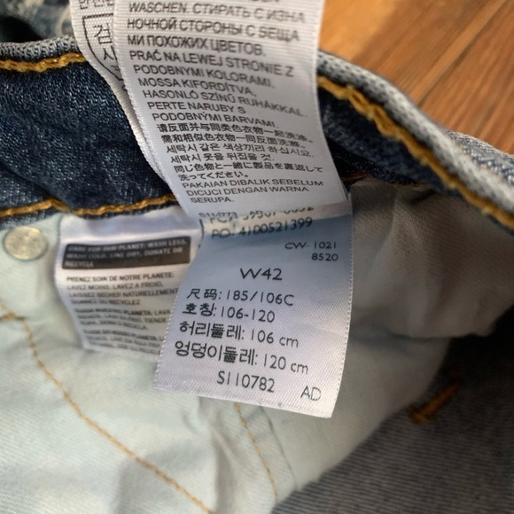 Levi's 412 Slim Shorts Mens Size 42 Blue Distress Fray 9" Inseam Denim Jeans - Picture 3 of 12